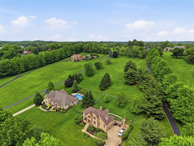 326 Quarry Road, South Strabane, PA 15301