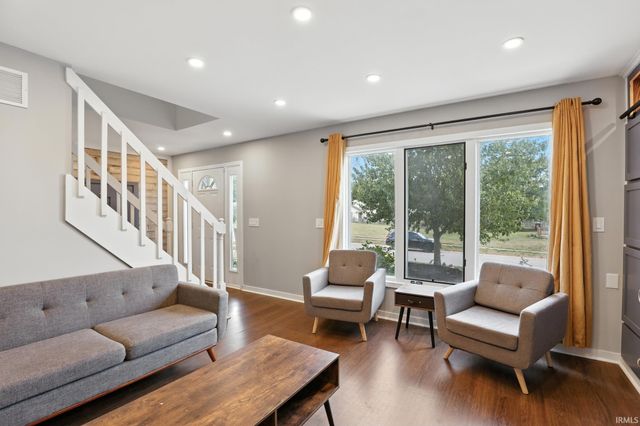 6417 Merlin Drive, Fort Wayne, IN 46818