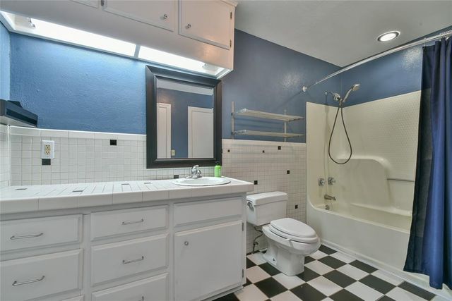 2105 NW 28th Street, Oklahoma City, OK 73107