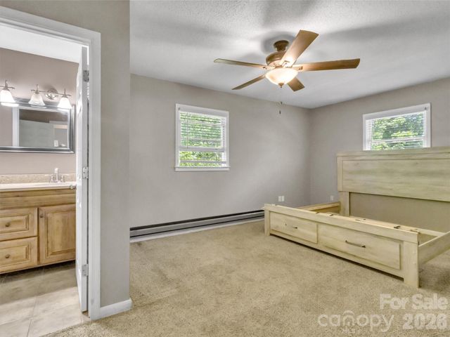 252 Oak Park Drive, Clyde, NC 28721