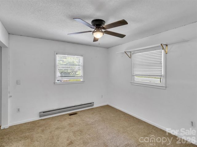 252 Oak Park Drive, Clyde, NC 28721