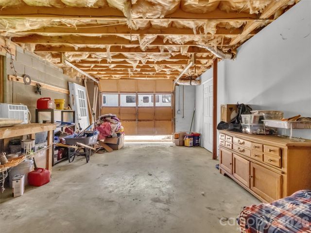 252 Oak Park Drive, Clyde, NC 28721
