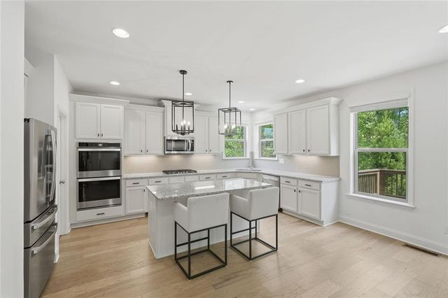 7075 Concord Mountain Trail, Cumming, GA 30028