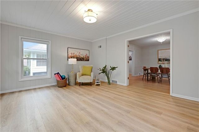 1227 W 66 Street, Kansas City, MO 64113