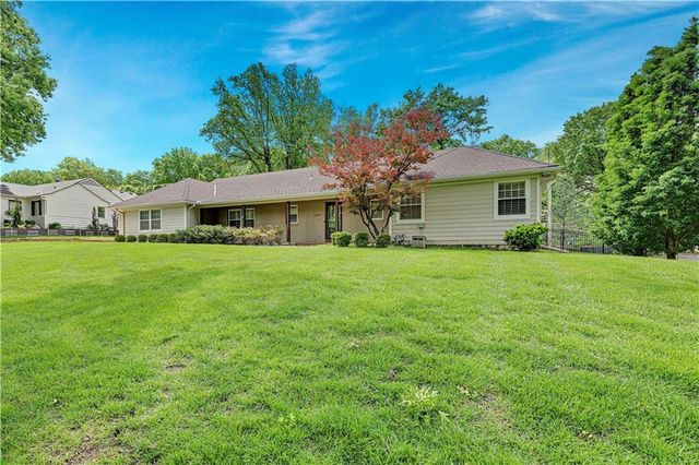 1227 W 66 Street, Kansas City, MO 64113