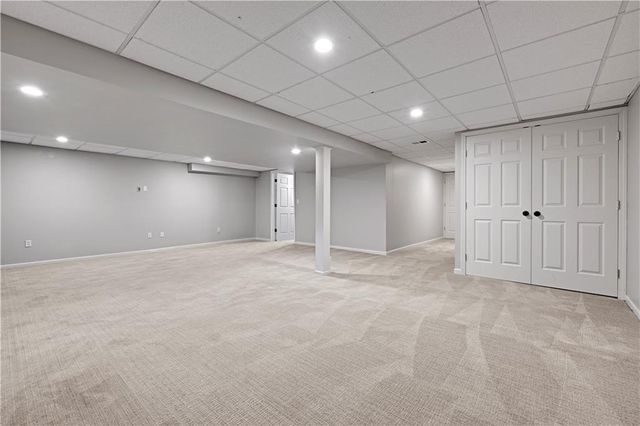 1227 W 66 Street, Kansas City, MO 64113