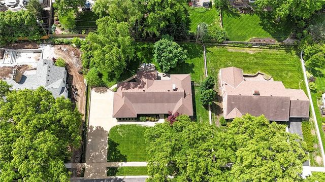 1227 W 66 Street, Kansas City, MO 64113