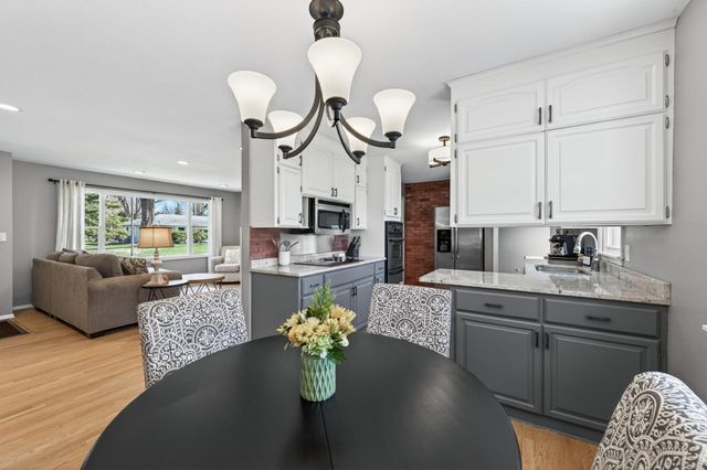 8017 66th Avenue N, Brooklyn Park, MN 55428