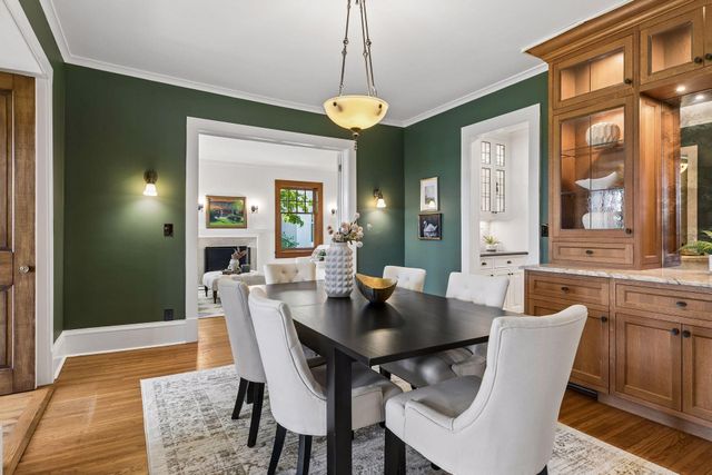 42 Kenwood Parkway, Saint Paul, MN 55105