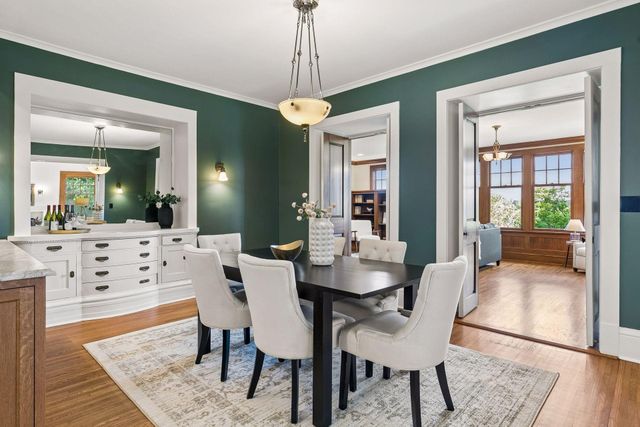 42 Kenwood Parkway, Saint Paul, MN 55105