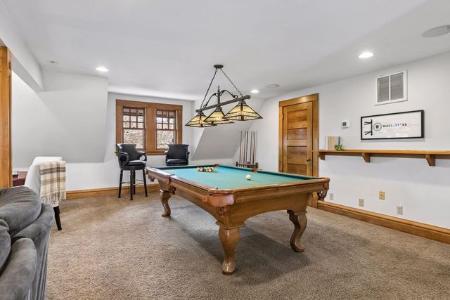 42 Kenwood Parkway, Saint Paul, MN 55105