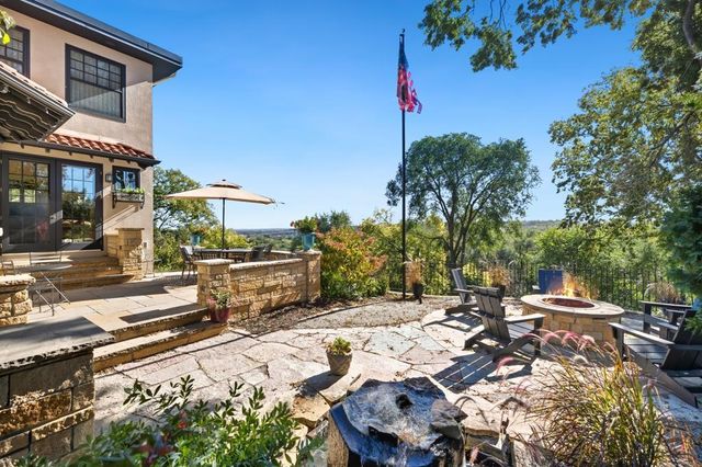 42 Kenwood Parkway, Saint Paul, MN 55105