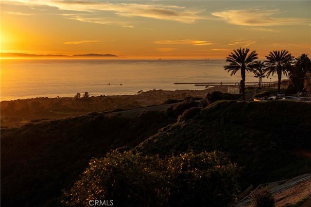 2 Channel Vista, Newport Coast, CA 92657