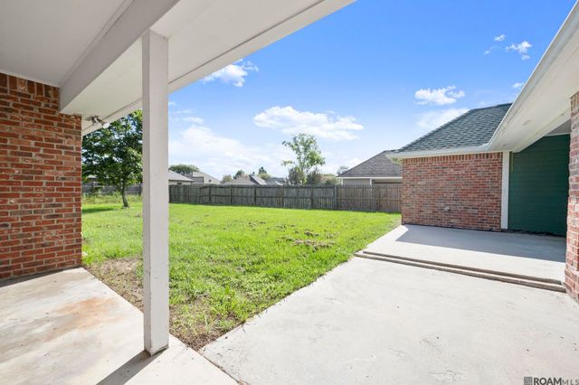 38278 Oakleigh Ln, Prairieville, LA 70769