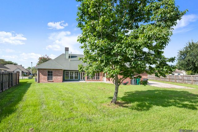 38278 Oakleigh Ln, Prairieville, LA 70769