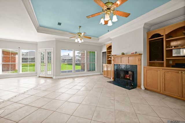 38278 Oakleigh Ln, Prairieville, LA 70769