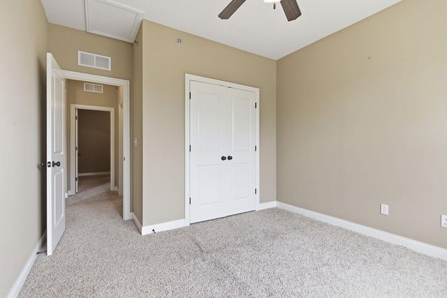 4008 W WORLEY ST 302, Columbia, MO 65203