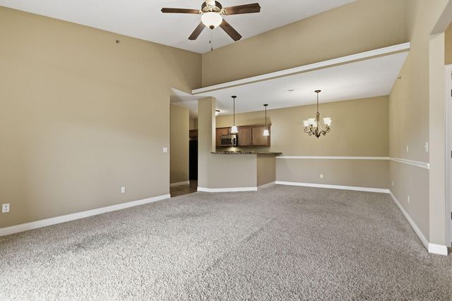 4008 W WORLEY ST 302, Columbia, MO 65203