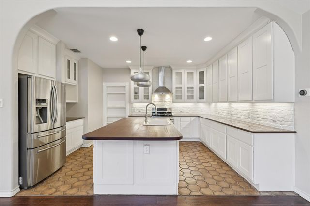 418 W Holland ST, San Marcos, TX 78666