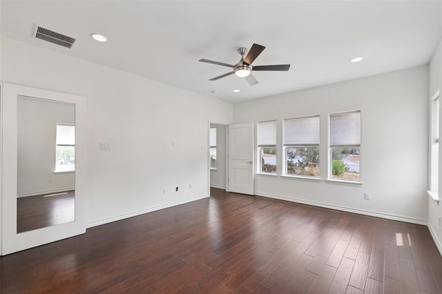 418 W Holland ST, San Marcos, TX 78666