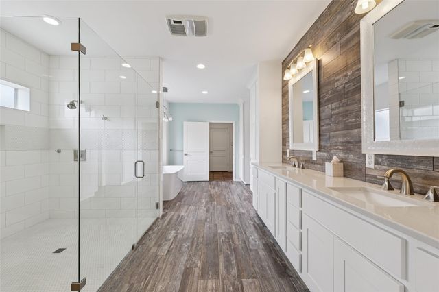 418 W Holland ST, San Marcos, TX 78666