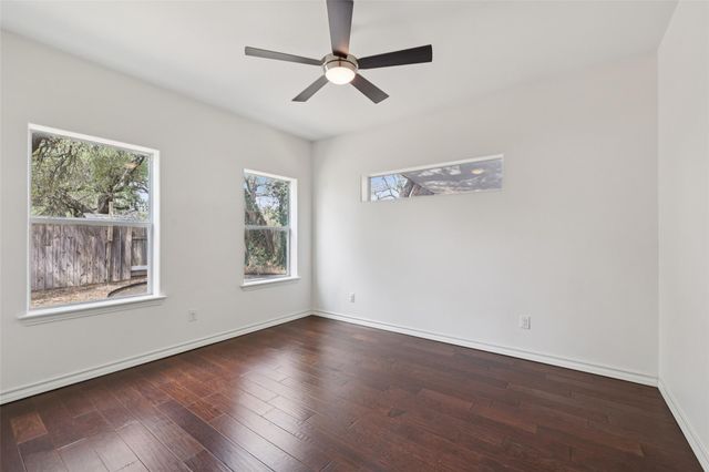 418 W Holland ST, San Marcos, TX 78666