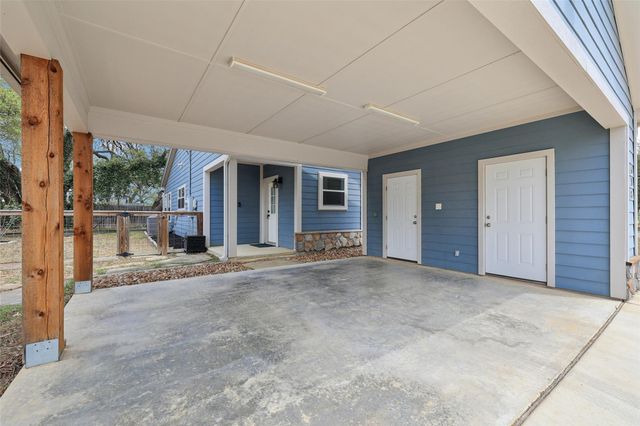 418 W Holland ST, San Marcos, TX 78666