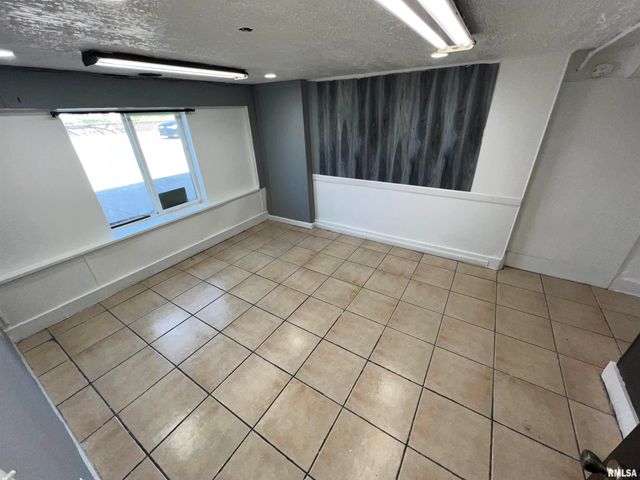 416 W Main St Ste A, Peoria, IL 61606