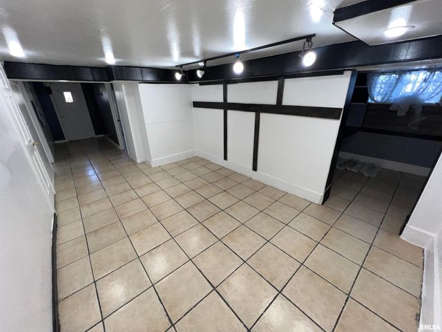 416 W Main St Ste A, Peoria, IL 61606