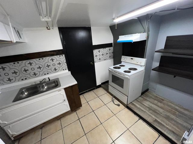 416 W Main St Ste A, Peoria, IL 61606