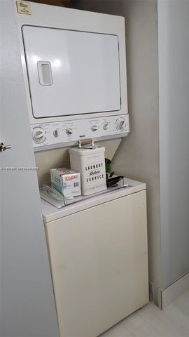 4270 NW 89th Ave 104, Coral Springs, FL 33065