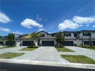 7584 Carnegie WAY, Naples, FL 34119