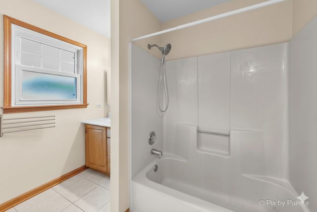 31 W Harrison Road, Lombard, IL 60148