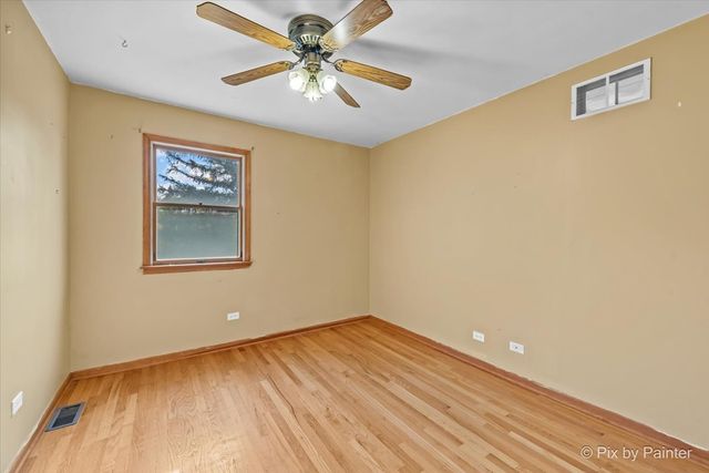 31 W Harrison Road, Lombard, IL 60148