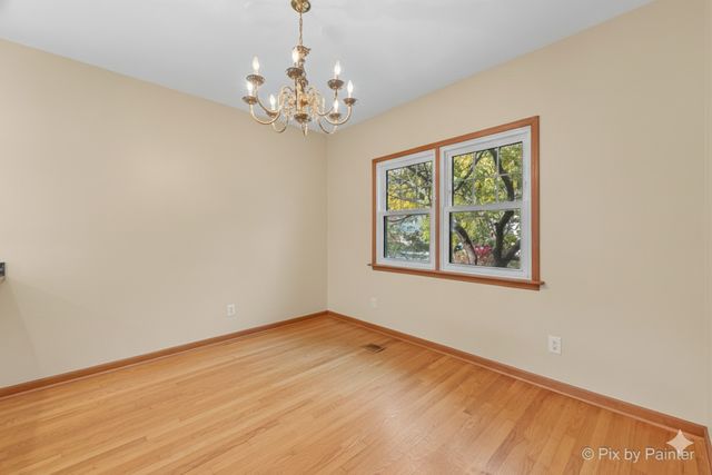 31 W Harrison Road, Lombard, IL 60148