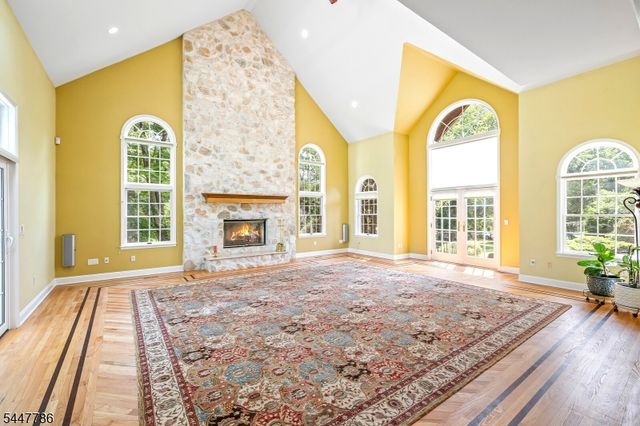 9 Wexford Ct, Warren Twp., NJ 07059