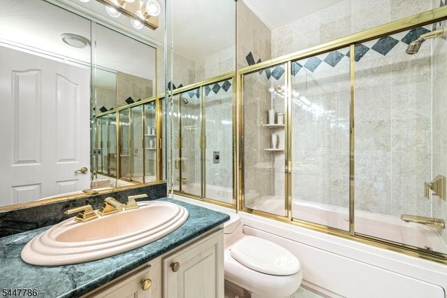 9 Wexford Ct, Warren Twp., NJ 07059