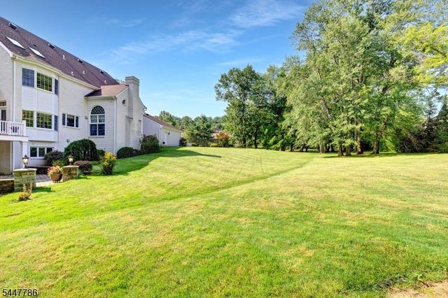 9 Wexford Ct, Warren Twp., NJ 07059