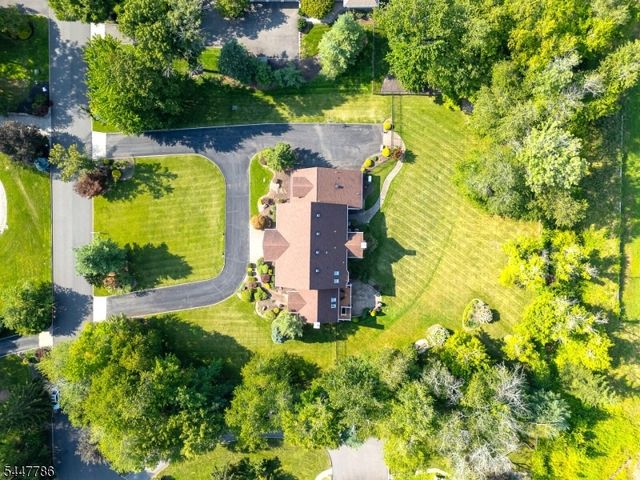 9 Wexford Ct, Warren Twp., NJ 07059