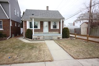 1028 Mollno Street, Wyandotte City, MI 48192