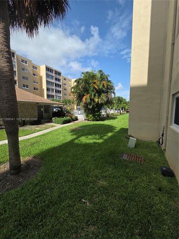 620 NE 12th Ave 101, Hallandale Beach, FL 33009