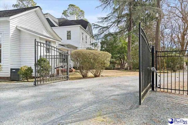 310 Kershaw St, Cheraw, SC 29520