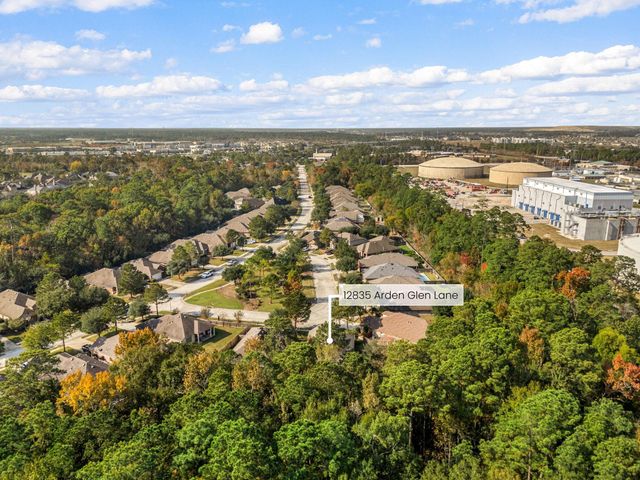 12835 Arden Glen Lane, Houston, TX 77044