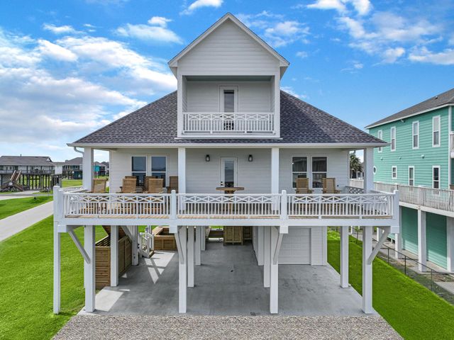 2301 Trinidad Drive, Crystal Beach, TX 77650