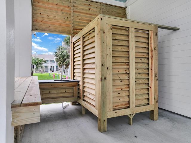 2301 Trinidad Drive, Crystal Beach, TX 77650