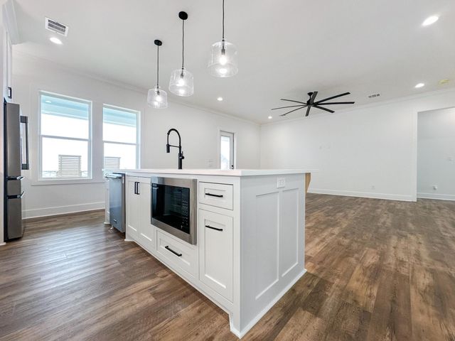 2301 Trinidad Drive, Crystal Beach, TX 77650