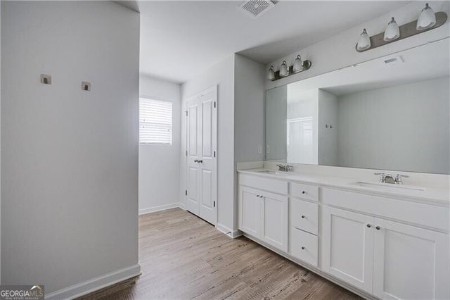 5141 Sidney Square Drive, Flowery Branch, GA 30542