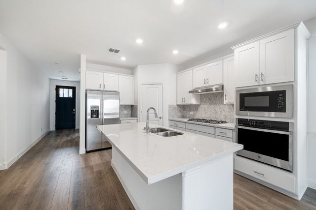 1229 La Bamba Drive, Fort Worth, TX 76052
