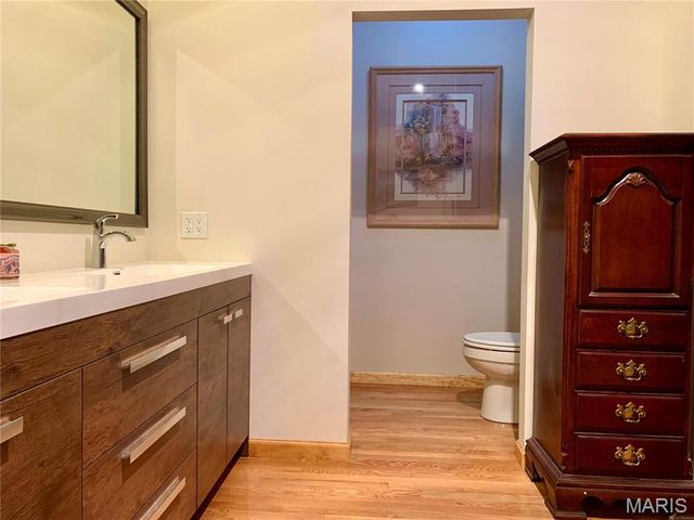 24613 Shady Oak Place, Perry, MO 63462