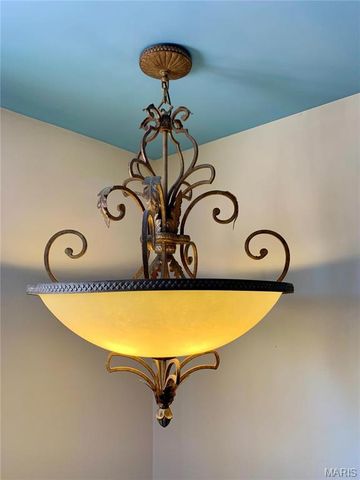 24613 Shady Oak Place, Perry, MO 63462